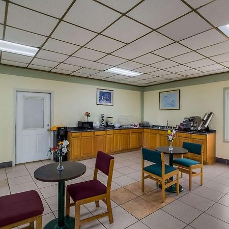 Rodeway Inn Conference Center 보몬트 외부 사진