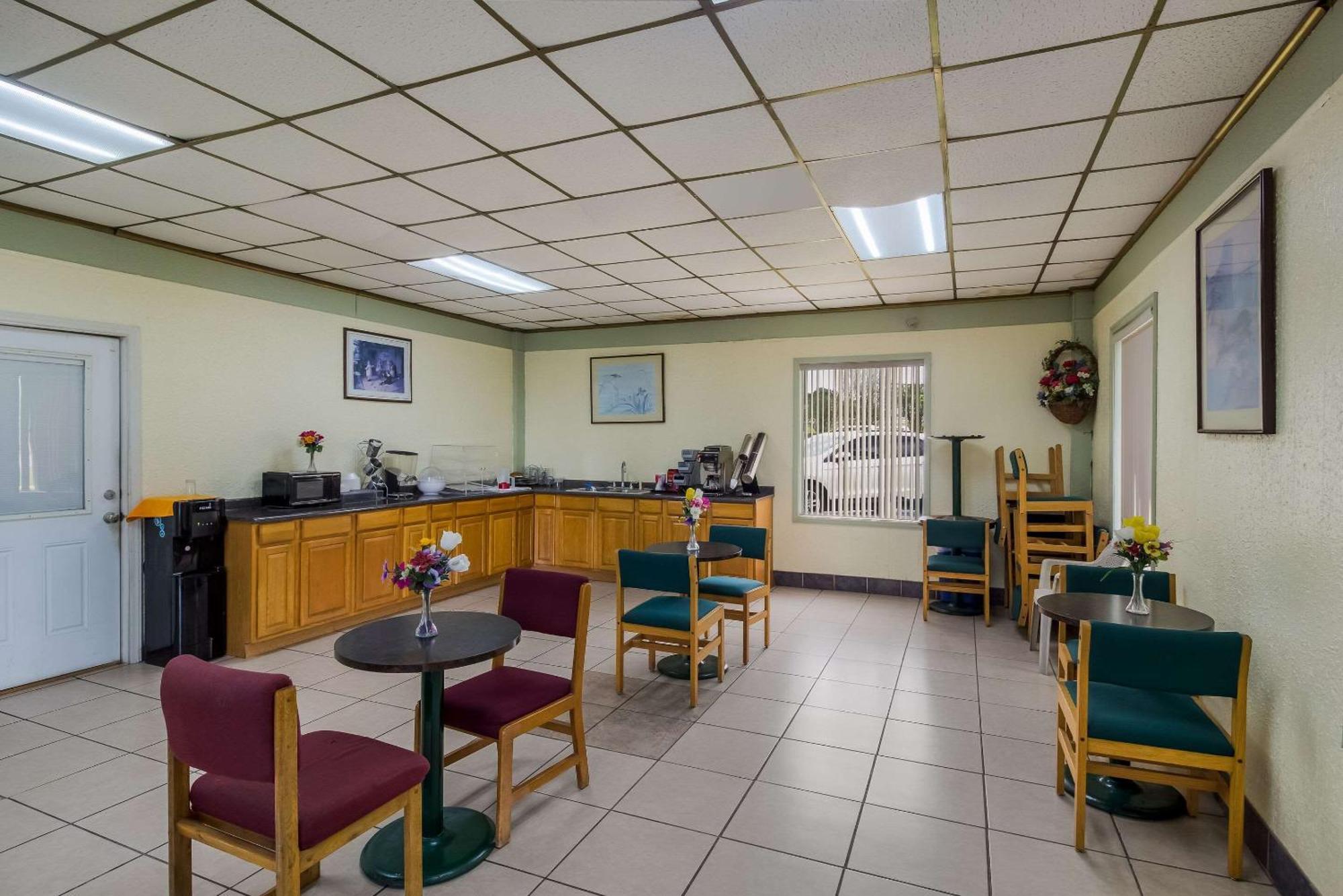 Rodeway Inn Conference Center 보몬트 외부 사진